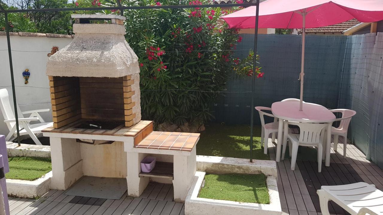 Villa Bananas วาลูริส ภายนอก รูปภาพ